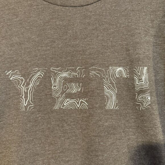 YETI Coolers Men's Topo Map Brown XXL T-shirt Graphic Tee Short Sleeve Outdoors - Picture 2 of 6